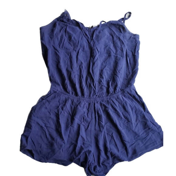 Navy Blue Strappy Romper – Size M - Picture 3 of 3